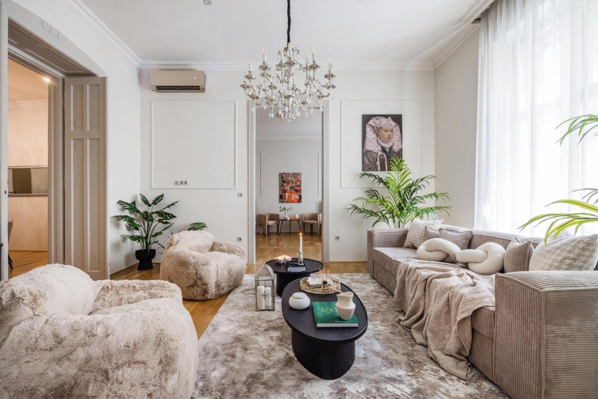Timeless Elegant Apartment By Opera House بودابست المظهر الخارجي الصورة